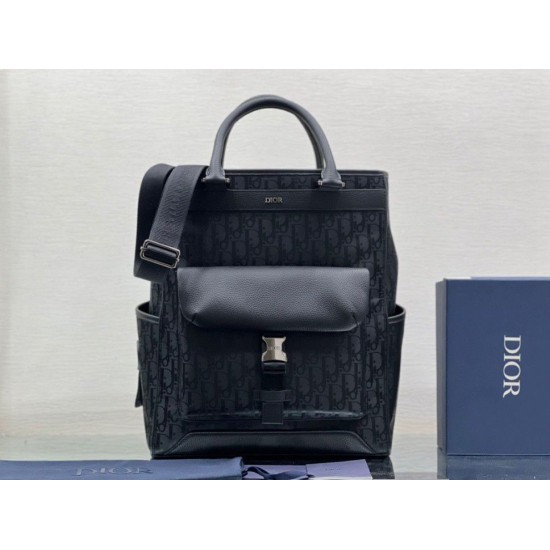 Replica Borsa tote Dior Explorer Tessuto tecnico Dior Oblique Mirage Nero Replica Borsa tote Dior Explorer Tessuto tecnico Dior Oblique Mirage Nero