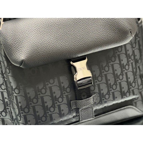 Replica Borsa tote Dior Explorer Tessuto tecnico Dior Oblique Mirage Nero Replica Borsa tote Dior Explorer Tessuto tecnico Dior Oblique Mirage Nero