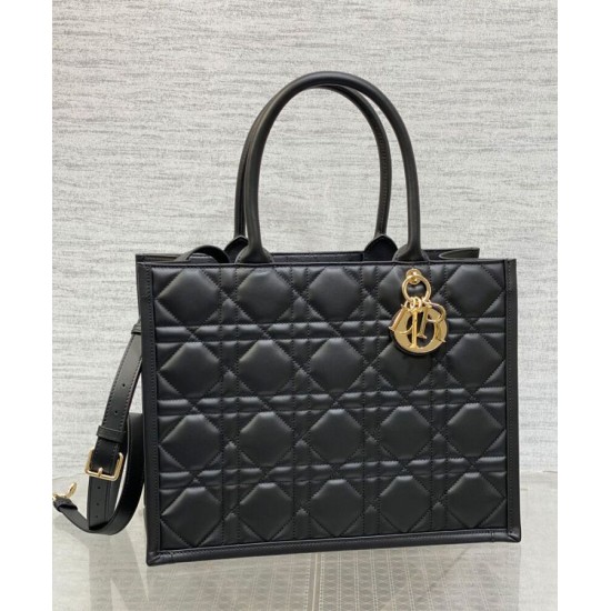 Replica Christian Dior Borsa tote media Dior Book Nera Motivo Macrocannage Replica Christian Dior Borsa tote media Dior Book Nera Motivo Macrocannage