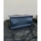 Replica Christian Dior Borsa tote media Dior Book Blu scuro Ricami Dior Oblique e pelle di vitello Replica Christian Dior Borsa tote media Dior Book Blu scuro Ricami Dior Oblique e pelle di vitello