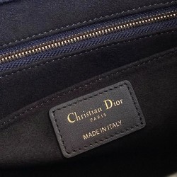 Borsa tote Christian Dior piccola Dior Book Ricami Dior Oblique blu scuro e pelle di vitello