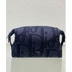 Borsa da toilette Christian Dior Nero Maxi Dior Oblique jacquard Ottone con finitura rutenio Firma Dior Borsa da toilette Christian Dior Nero Maxi Dior Oblique jacquard Ottone con finitura rutenio Firma Dior