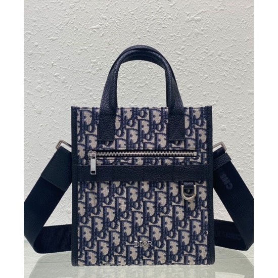 Replica Borsa da uomo Christian Dior Safari North-South Tote Blu scuro Dior Oblique jacquard Replica Borsa da uomo Christian Dior Safari North-South Tote Blu scuro Dior Oblique jacquard