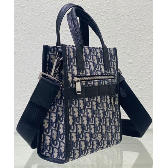 Replica Borsa da uomo Christian Dior Safari North-South Tote Blu scuro Dior Oblique jacquard Replica Borsa da uomo Christian Dior Safari North-South Tote Blu scuro Dior Oblique jacquard