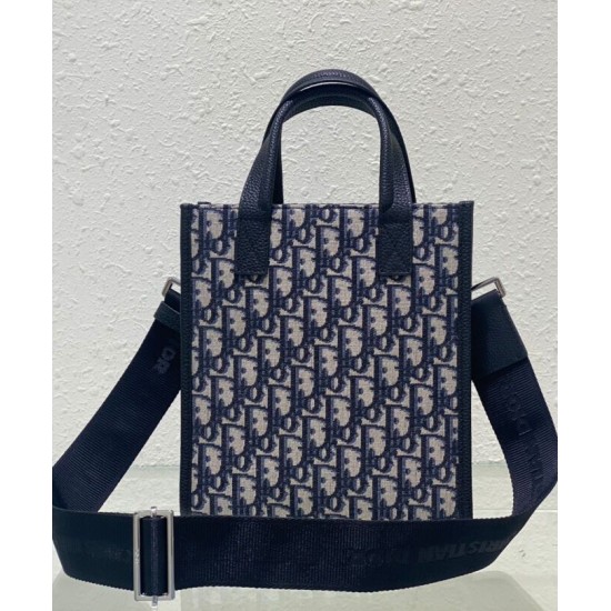Replica Borsa da uomo Christian Dior Safari North-South Tote Blu scuro Dior Oblique jacquard Replica Borsa da uomo Christian Dior Safari North-South Tote Blu scuro Dior Oblique jacquard