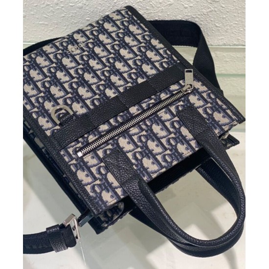 Replica Borsa da uomo Christian Dior Safari North-South Tote Blu scuro Dior Oblique jacquard Replica Borsa da uomo Christian Dior Safari North-South Tote Blu scuro Dior Oblique jacquard