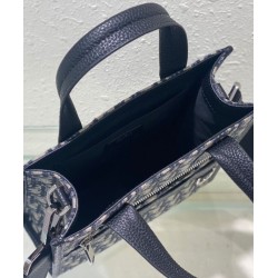 Borsa da uomo Christian Dior Safari North-South Tote Blu scuro Dior Oblique jacquard Borsa da uomo Christian Dior Safari North-South Tote Blu scuro Dior Oblique jacquard