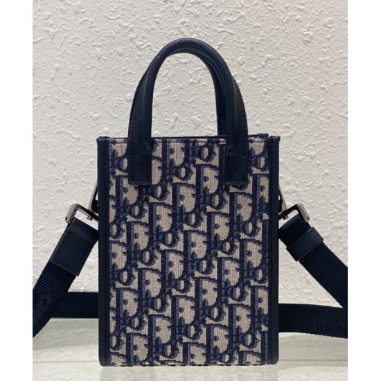 Replica Mini borsa tote Christian Dior Safari Nord-Sud Jacquard Dior Oblique blu scuro Replica Mini borsa tote Christian Dior Safari Nord-Sud Jacquard Dior Oblique blu scuro
