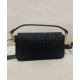 Replica Borsa baguette media Fendi con motivo FF in rilievo 8BR600 nera Replica Borsa baguette media Fendi con motivo FF in rilievo 8BR600 nera