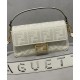 Replica Borsa Baguette media Fendi con motivo FF in rilievo 8BR600 Crema Replica Borsa Baguette media Fendi con motivo FF in rilievo 8BR600 Crema