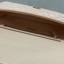 Borsa Baguette media Fendi con motivo FF in rilievo 8BR600 Rosa