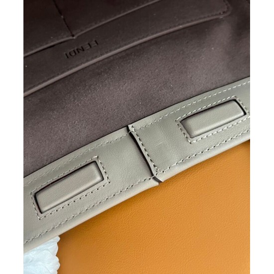 Replica Borsa media Fendi Origami 8BH414 Grigia Replica Borsa media Fendi Origami 8BH414 Grigia