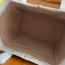 Borsa media Fendi Origami 8BH414 Bianca