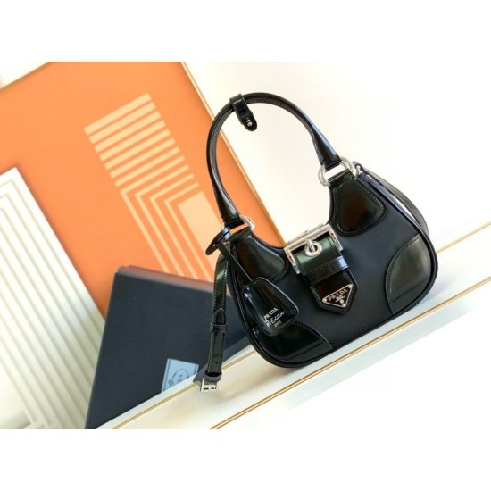 Replica Borsa Prada Moon Bag Imbottita In Nappa Nera