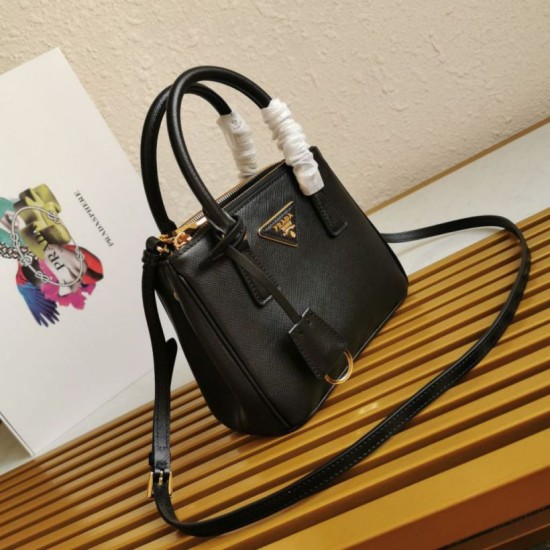Replica Borsa Prada Mini Galleria Saffiano Nera Replica Borsa Prada Mini Galleria Saffiano Nera