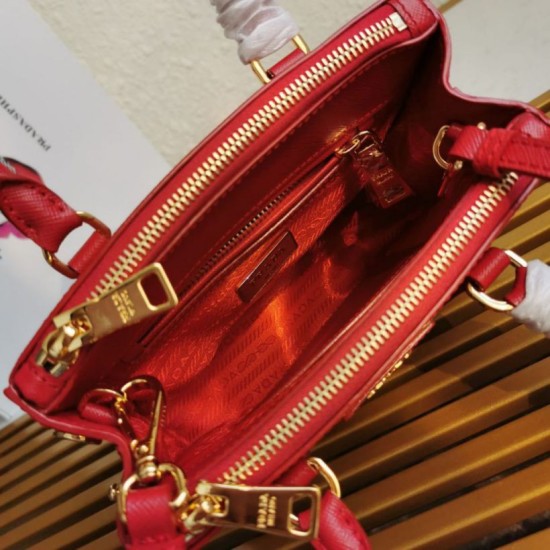 Replica Borsa Prada Mini Galleria Saffiano Rosso Replica Borsa Prada Mini Galleria Saffiano Rosso
