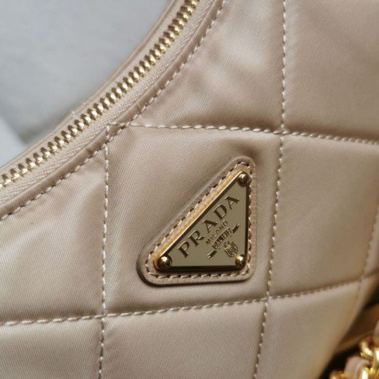 Replica Prada Riedizione 1995 Mini Borsa Chaine Re-Nylon Beige Replica Prada Riedizione 1995 Mini Borsa Chaine Re-Nylon Beige