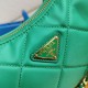 Replica Prada Riedizione 1995 Mini Borsa Chaine Re-Nylon Verde Replica Prada Riedizione 1995 Mini Borsa Chaine Re-Nylon Verde