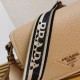 Replica Borsa a tracolla Prada con patta granulata sabbia Replica Borsa a tracolla Prada con patta granulata sabbia