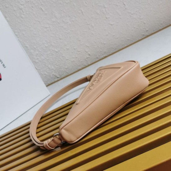 Replica Borsa a tracolla triangolare Prada Beige Replica Borsa a tracolla triangolare Prada Beige