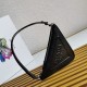 Replica Borsa a tracolla triangolare Prada Nera Replica Borsa a tracolla triangolare Prada Nera