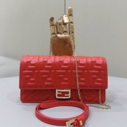 Portafoglio baguette Fendi su catena Borsa Fendi Rossa