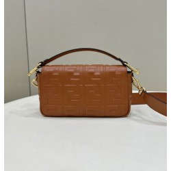 Borsa media Fendi Baguette Borsa Fendi con motivo FF Marrone