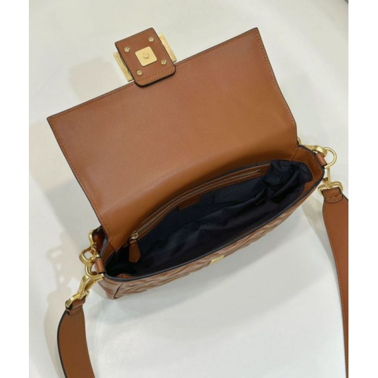 Replica Borsa media Fendi Baguette Borsa Fendi con motivo FF Marrone