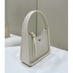 Fendi Mini Fendessence hobo Selleria Fendi Borsa con 264 impunture cucite a mano Bianca Fendi Mini Fendessence hobo Selleria Fendi Borsa con 264 impunture cucite a mano Bianca