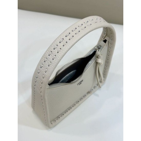 Replica Fendi Mini Fendessence hobo Selleria Fendi Borsa con 264 impunture cucite a mano Bianca Replica Fendi Mini Fendessence hobo Selleria Fendi Borsa con 264 impunture cucite a mano Bianca