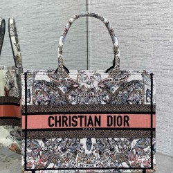 Dior Medium Book Tote Borsa Dior Farfalla intorno al mondo ricamato