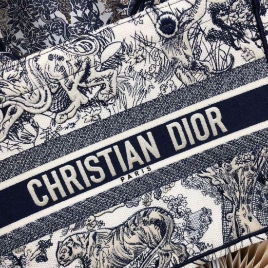 Replica Borsa tote Dior piccola a libro Toile De Jouy con motivo tela blu Replica Borsa tote Dior piccola a libro Toile De Jouy con motivo tela blu