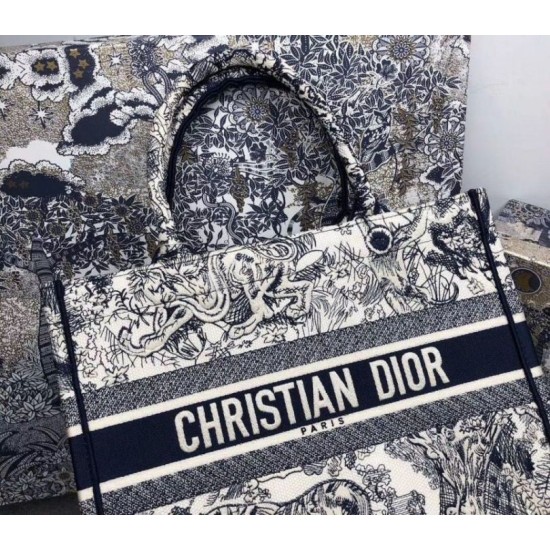 Replica Borsa tote Dior piccola a libro Toile De Jouy con motivo tela blu Replica Borsa tote Dior piccola a libro Toile De Jouy con motivo tela blu
