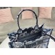 Replica Borsa Dior Media Book Tote Zodiac Fantastico Ricamo Blu Replica Borsa Dior Media Book Tote Zodiac Fantastico Ricamo Blu