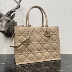 Borsa Dior Media Book Tote con tracolla Borsa Dior Macrocannage Beige