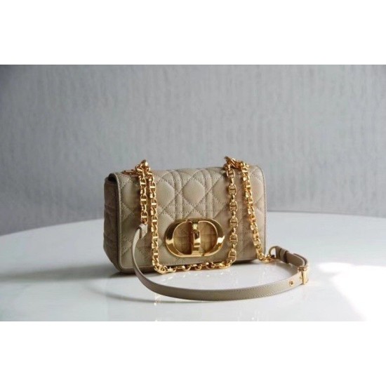 Replica Borsa Caro piccola Dior in pelle di vitello Cannage Beige Replica Borsa Caro piccola Dior in pelle di vitello Cannage Beige