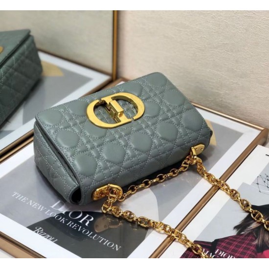 Replica Borsa Dior Piccola Caro In Pelle Di Vitello Cannage Grigia Replica Borsa Dior Piccola Caro In Pelle Di Vitello Cannage Grigia