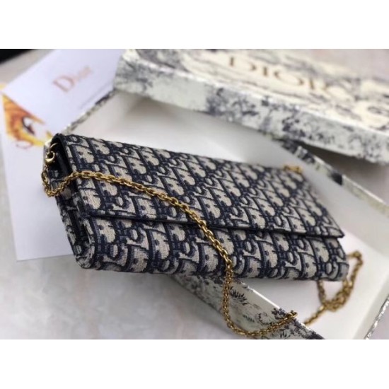Replica Pochette Dior Su Catena Obliqua Tela Blu Replica Pochette Dior Su Catena Obliqua Tela Blu