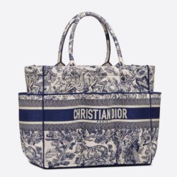 Borsa tote Dior Catherine Toile de Jouy ricamata Blu