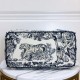 Replica Borsa tote Dior Catherine Toile de Jouy ricamata Blu Replica Borsa tote Dior Catherine Toile de Jouy ricamata Blu