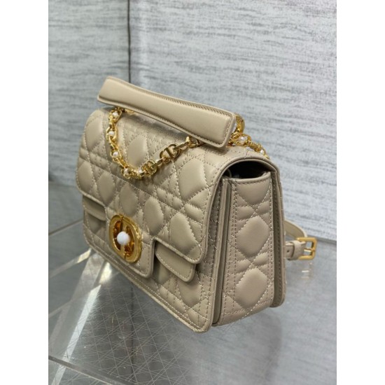 Replica Borsa Dior Jolie piccola con manico superiore Dior Cannage Beige Replica Borsa Dior Jolie piccola con manico superiore Dior Cannage Beige