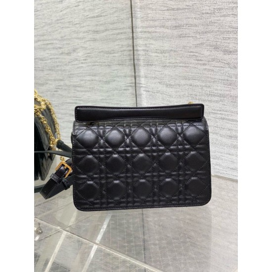 Replica Borsa Dior piccola Jolie con manico superiore Cannage nera Replica Borsa Dior piccola Jolie con manico superiore Cannage nera