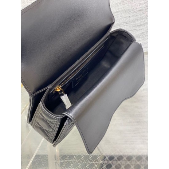 Replica Borsa Dior piccola Jolie con manico superiore Cannage nera Replica Borsa Dior piccola Jolie con manico superiore Cannage nera