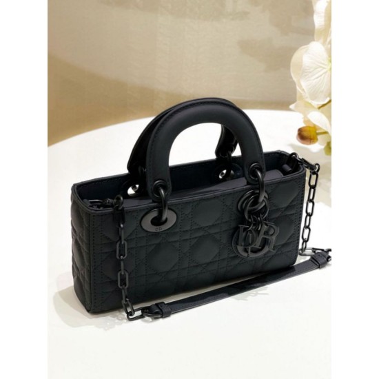 Replica Borsa piccola Dior Lady D-Joy Nero ultra opaco Replica Borsa piccola Dior Lady D-Joy Nero ultra opaco