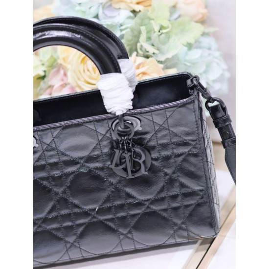 Replica Dior Medium Lady D-Sire Borsa My ABCDior Dior stropicciata nera Replica Dior Medium Lady D-Sire Borsa My ABCDior Dior stropicciata nera