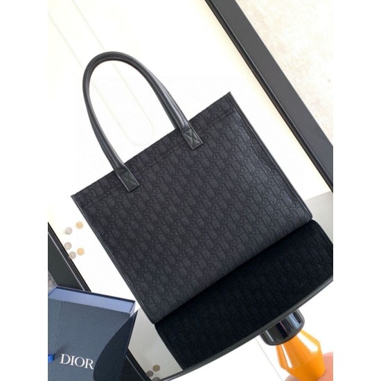 Replica Borsa tote Dior Safari Dior Oblique jacquard nera Replica Borsa tote Dior Safari Dior Oblique jacquard nera