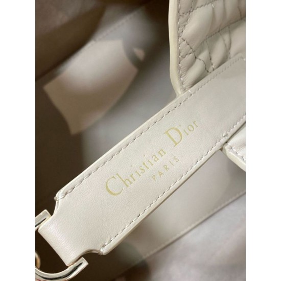 Replica Borsa Dior Toujours Media In Vitello Macrocannage Beige Replica Borsa Dior Toujours Media In Vitello Macrocannage Beige