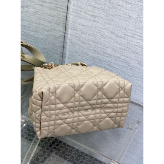 Replica Borsa Dior Toujours Media In Vitello Macrocannage Beige Replica Borsa Dior Toujours Media In Vitello Macrocannage Beige