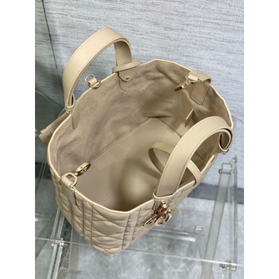 Replica Borsa Dior Toujours Media In Vitello Macrocannage Beige Replica Borsa Dior Toujours Media In Vitello Macrocannage Beige