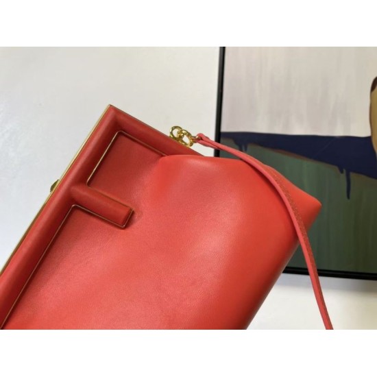 Replica Borsa Fendi Prima Piccola Borsa Fendi Nappa Rossa Replica Borsa Fendi Prima Piccola Borsa Fendi Nappa Rossa